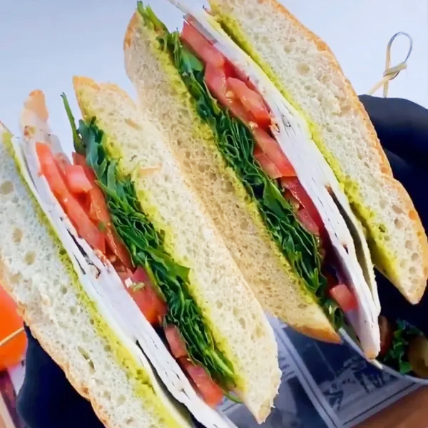 Roasted Turkey and Avocado Sandwich